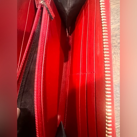 Gucci GG Microguccissima Red Leather Zip Around Long Wallet - Picture 11 of 15